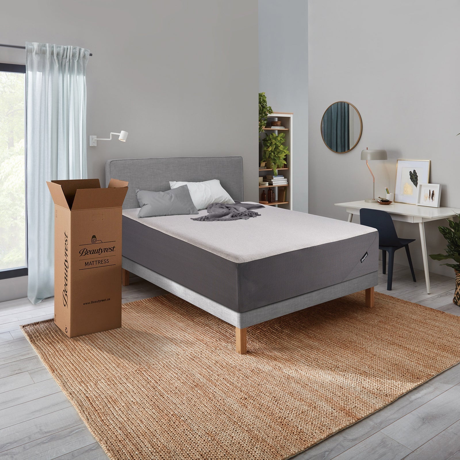 Beautyrest 14-inch Hybrid Mattress